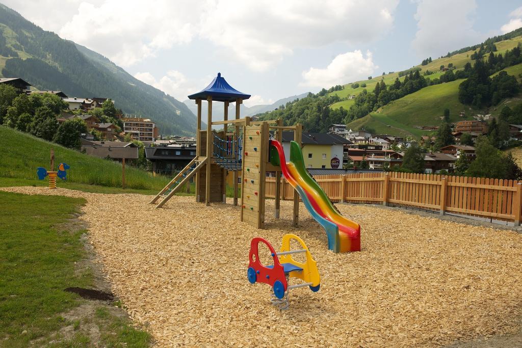 Johanneshof - Dein Mountain Wohlfuehlhotel Saalbach-Hinterglemm Luaran gambar